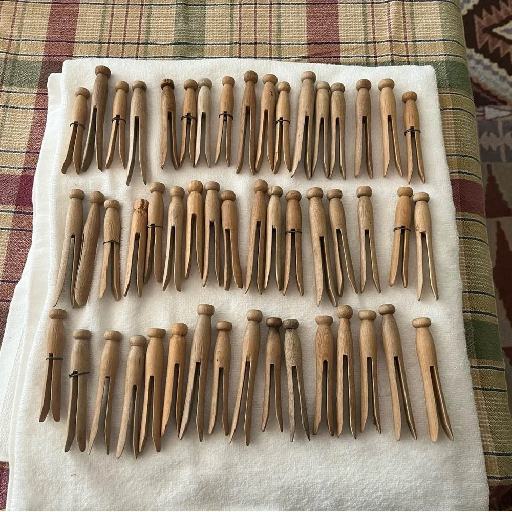 (50) Vintage Wooden Clothespins Set #2 - Picture 5 of 6